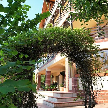 Casa Stefandra Hotel Бреаза Екстериор снимка