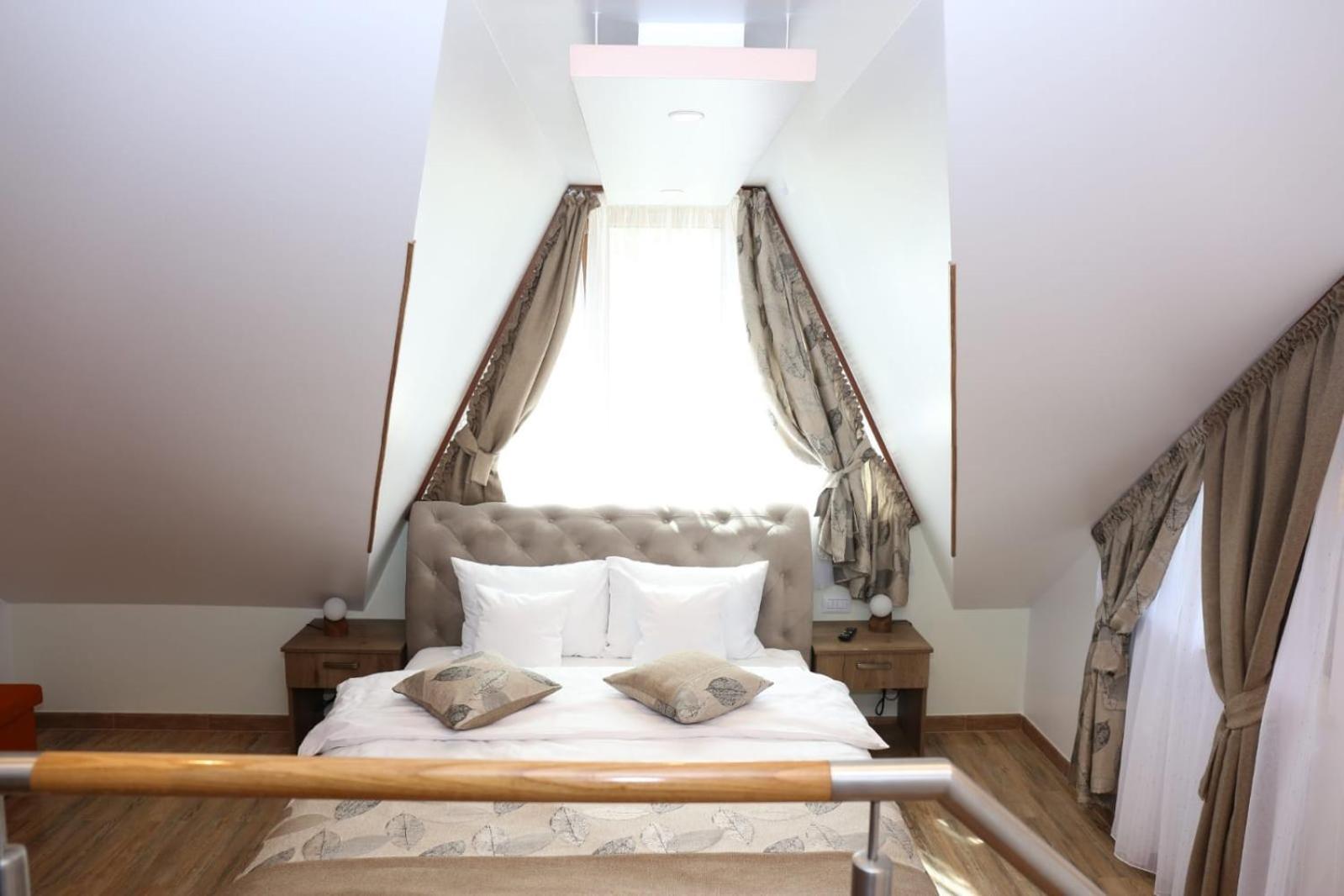 Casa Stefandra Hotel Бреаза Екстериор снимка